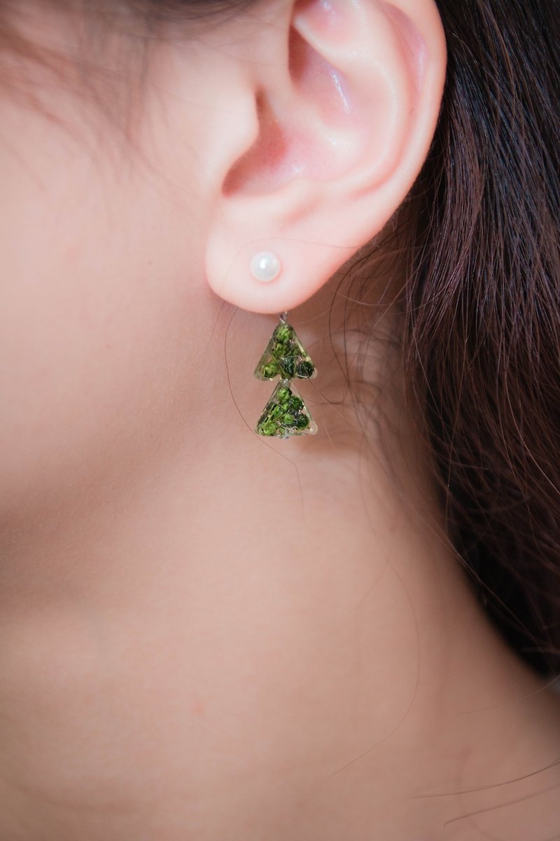 Christmas Tree Earrings_Little Pearl_Handmade 038 - ต่างหู - พืช/ดอกไม้ สีเขียว