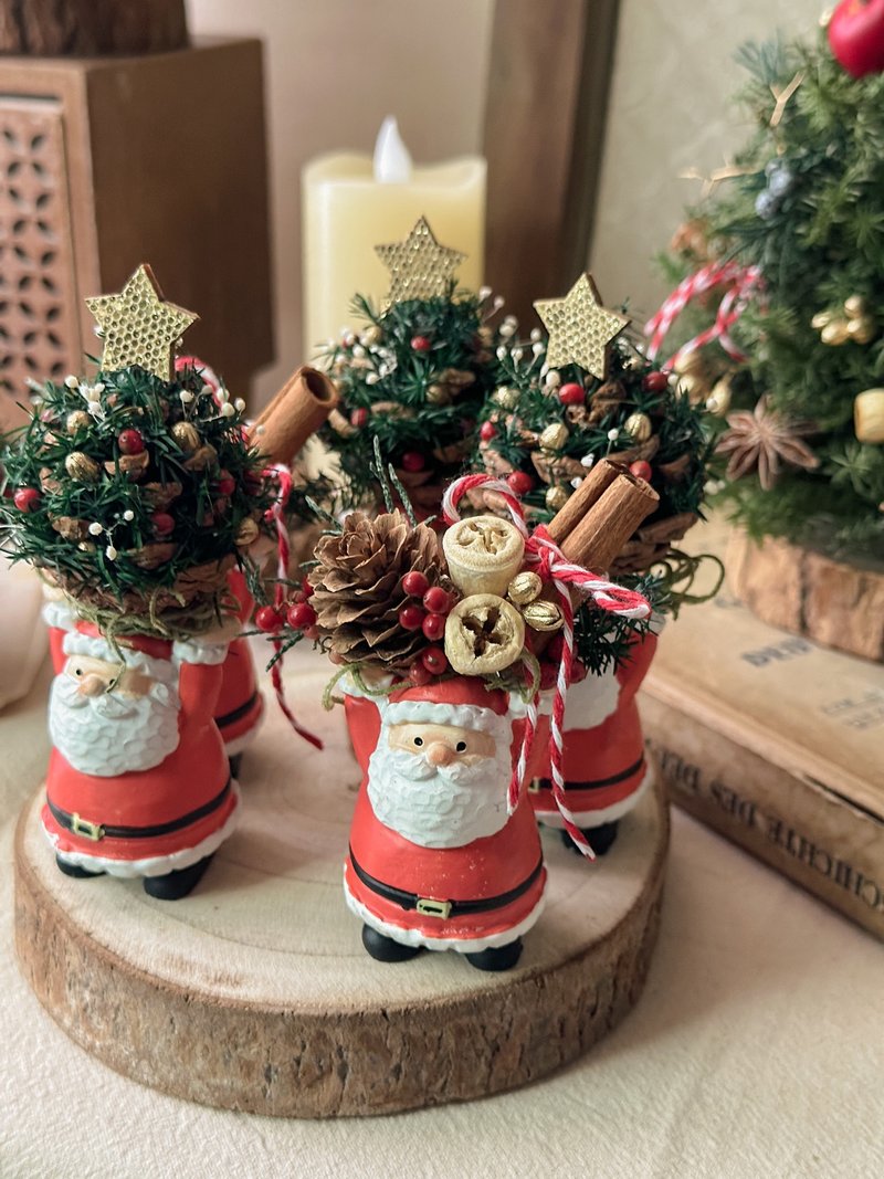 Santa Ornament Christmas Tree Office Desk Accessory Gift Exchange - ช่อดอกไม้แห้ง - พืช/ดอกไม้ สีแดง
