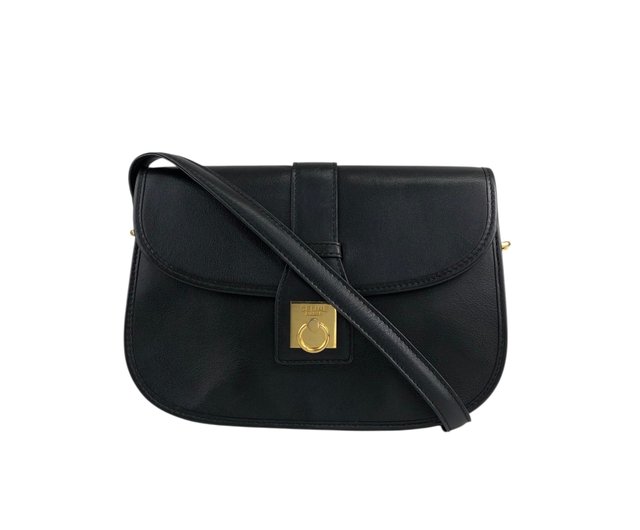 CELINE クロスボディバッグ セリーヌの新作クロスボディバッグはボックス型。クラス感と