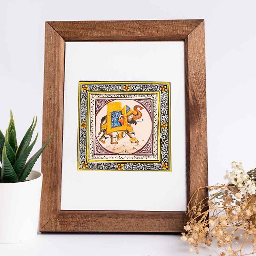 Tramper 印度手繪絲綢畫 黃底 － 大象