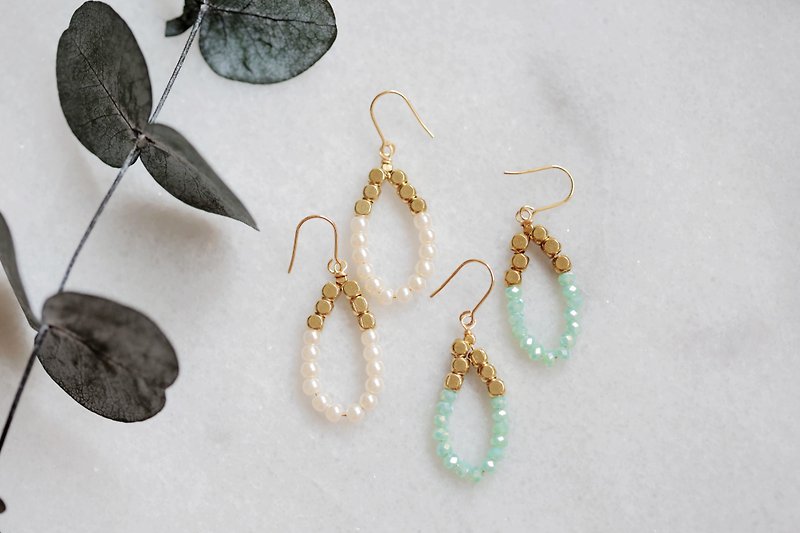 Water droplets modeling earrings │ brass crystal import beads Christmas exchange gift - Earrings & Clip-ons - Gemstone Green