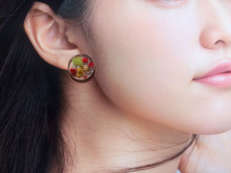Warm day small forest series - wild berry garden embossed handmade earrings ear acupuncture / ear clip - Earrings & Clip-ons - Other Materials Multicolor