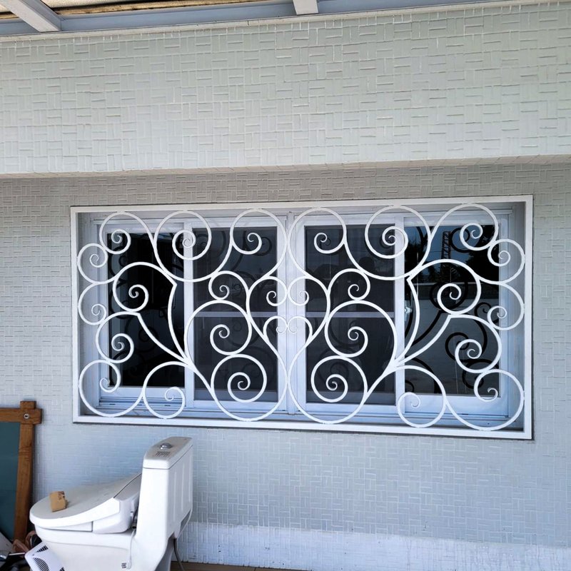 Customized iron window - เฟอร์นิเจอร์อื่น ๆ - โลหะ ขาว