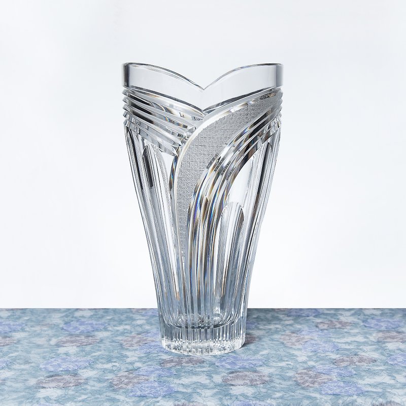 SECLUSION OF SAGE / Original Heart-Czech re-engraved crystal vase - Plants - Glass Transparent
