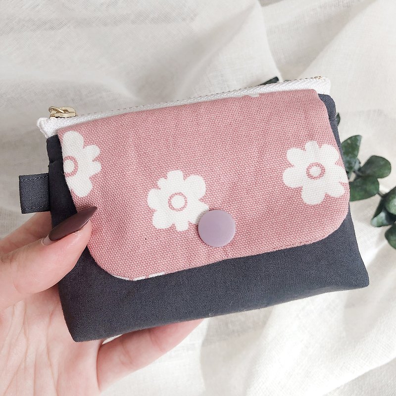 Coin purse Pouch Card holder For key holders and earphone holders - Coin Purses - Cotton & Hemp Pink