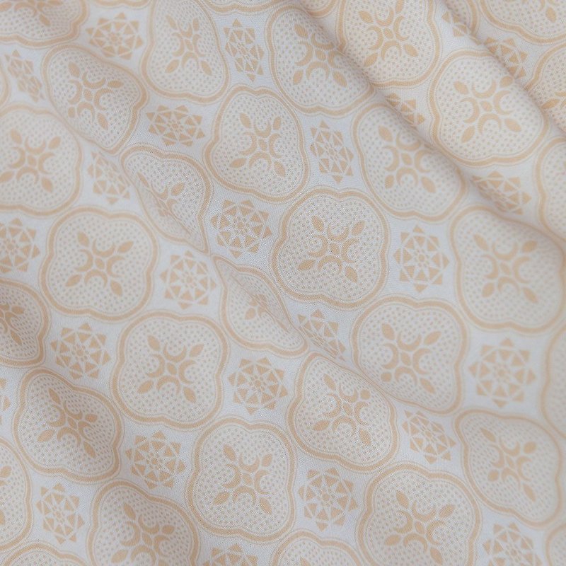 Printed Fabric / Begonia Glass Pattern / Beige & White - เย็บปัก/ถักทอ/ใยขนแกะ - ผ้าฝ้าย/ผ้าลินิน 