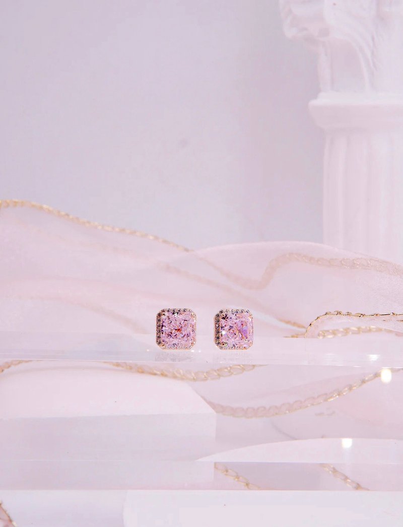 Pink of the First Cherry Blossom — A gift for girls with a sense of ritual, sparkling cute girly earrings - ต่างหู - วัสดุอื่นๆ 