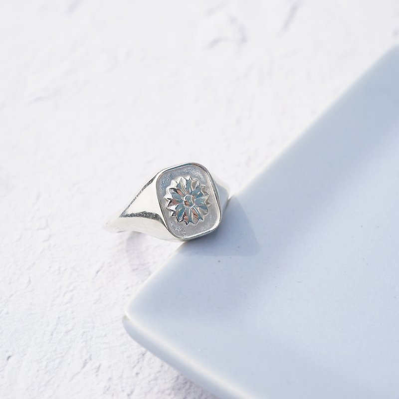 Flower lover motif ring 266 - General Rings - Other Metals Silver