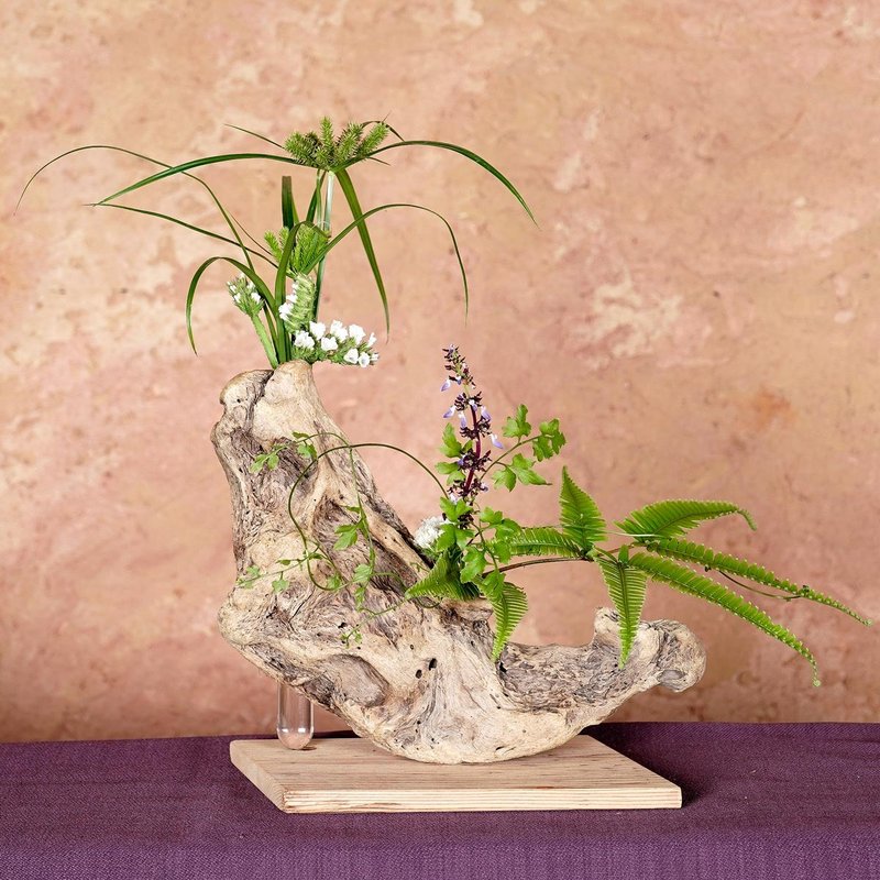 Why not decorate your favorite flowers? Driftwood flower vase, wooden vase, - เซรามิก - ไม้ สีนำ้ตาล