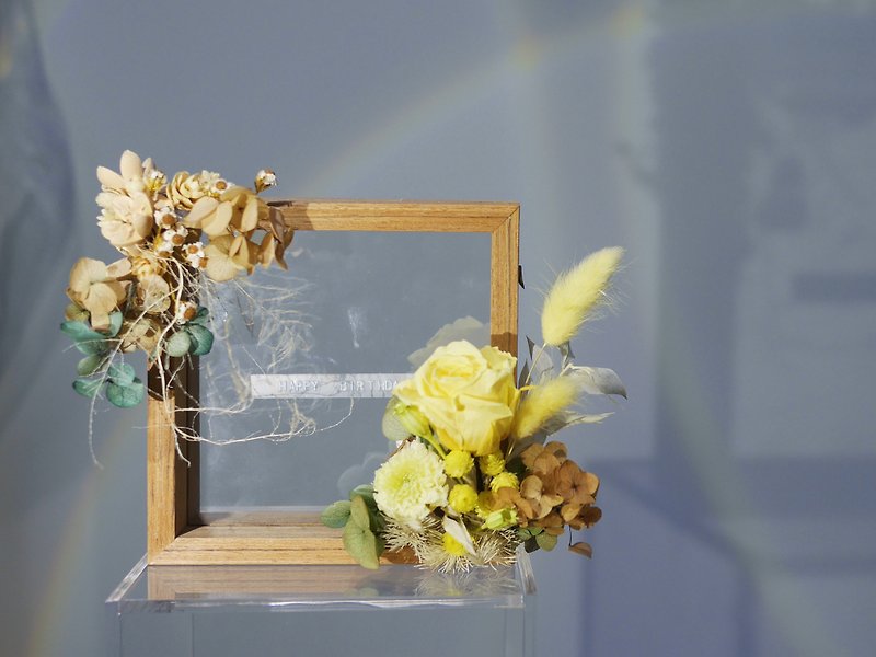 Preserved Flower Photo Frame - ช่อดอกไม้แห้ง - พืช/ดอกไม้ สีเหลือง