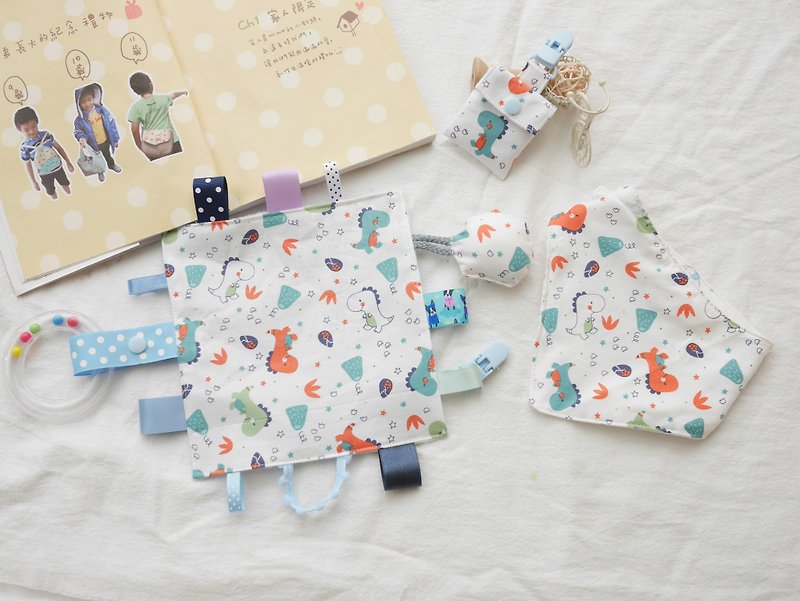 Miyue gift box comforting towel six-fold gauze triangle saliva towel peace charm bag cute dinosaur - Baby Gift Sets - Cotton & Hemp Blue