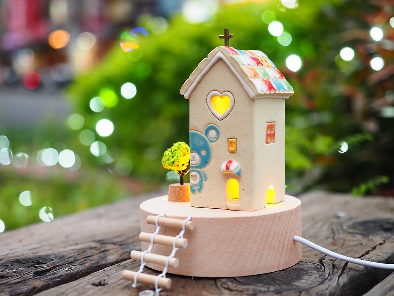 超かわいいクマランプハウス4点セット（塗装キャンディーハウス1点+小木1点+木製はしご1点+木製シート丸型ランプ1点） - 置物 - 陶器 多色