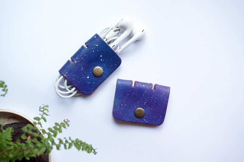 Surprise at the end of the year 2 into the square hub reel hand dyed the universe starry sky Christmas exchange gifts - Cable Organizers - Genuine Leather Purple