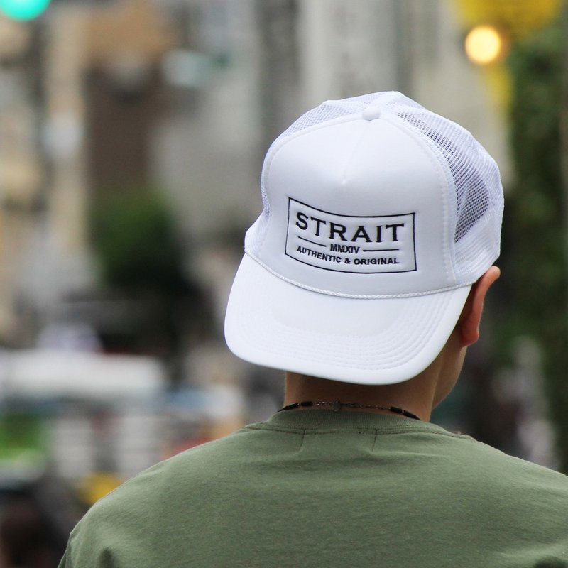 EMB 棒球帽 鴨舌帽 卡車帽　白　LOGO MESH CAP #WHITE - 帽子 - 其他材質 白色