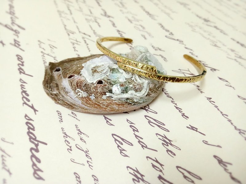 = Depending = Hand lettering-Customized bracelet - Bracelets - Copper & Brass Gold