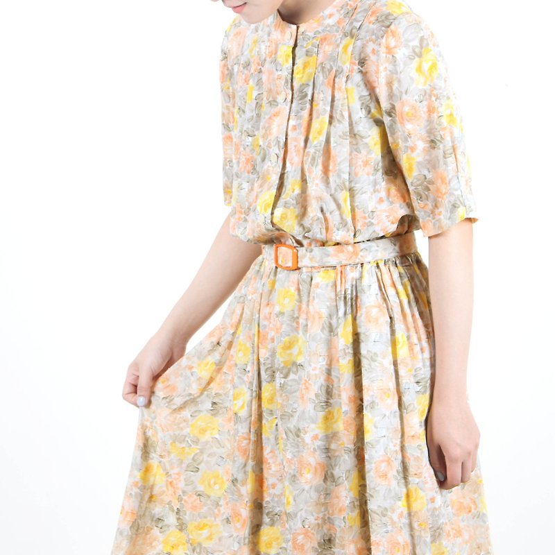 (Egg plants vintage) warm sun flower print short-sleeved vintage dress - ชุดเดรส - เส้นใยสังเคราะห์ สีส้ม