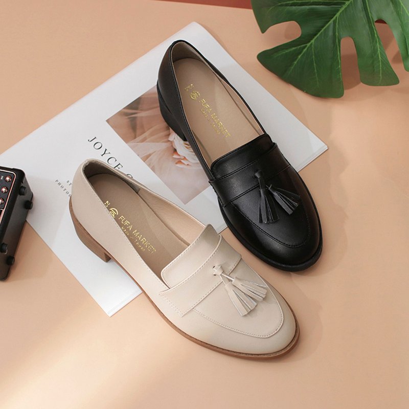 Solid color tassel low heel loafers 1BE109 - รองเท้าอ็อกฟอร์ดผู้หญิง - หนังเทียม สีดำ