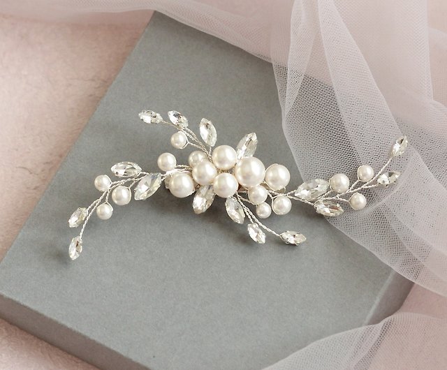 Wedding hair clip / Bridal hair clip pearl / Bridal accessory for short hair  - Shop MiaLuciaBridal Hair Accessories - Pinkoi