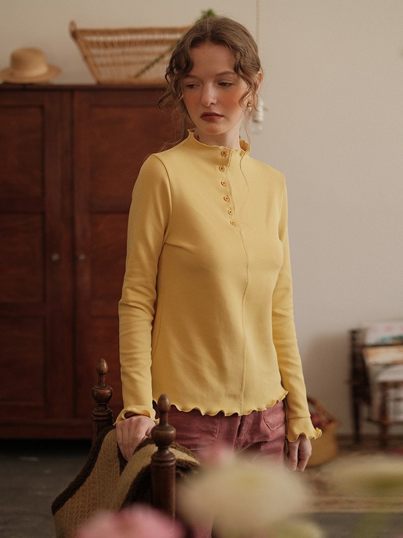 Mintcheese French knitted shell button lace half-high collar bottom shirt - เสื้อผู้หญิง - ผ้าฝ้าย/ผ้าลินิน สีเหลือง