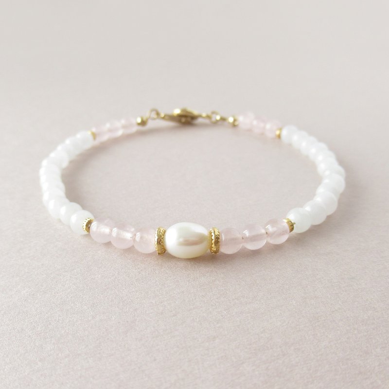 白翡翠 white jadeite, rose quartz and freshwater pearl bracelet - Bracelets - Stone Pink