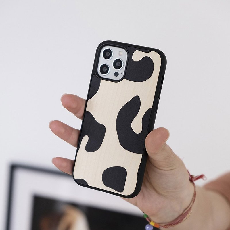WOOD'D Phone Case - Kinda Cow Cover - เคส/ซองมือถือ - ไม้ ขาว