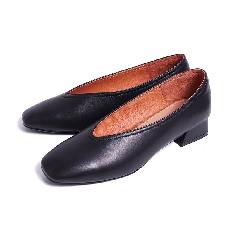 美型V口柔軟真皮微寬楦包鞋黑色 - 高跟鞋/跟鞋 - 真皮 黑色