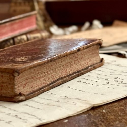 【フランス古書】 50419- 博物館級のフランスの300年前の古書サン・テヴルモン