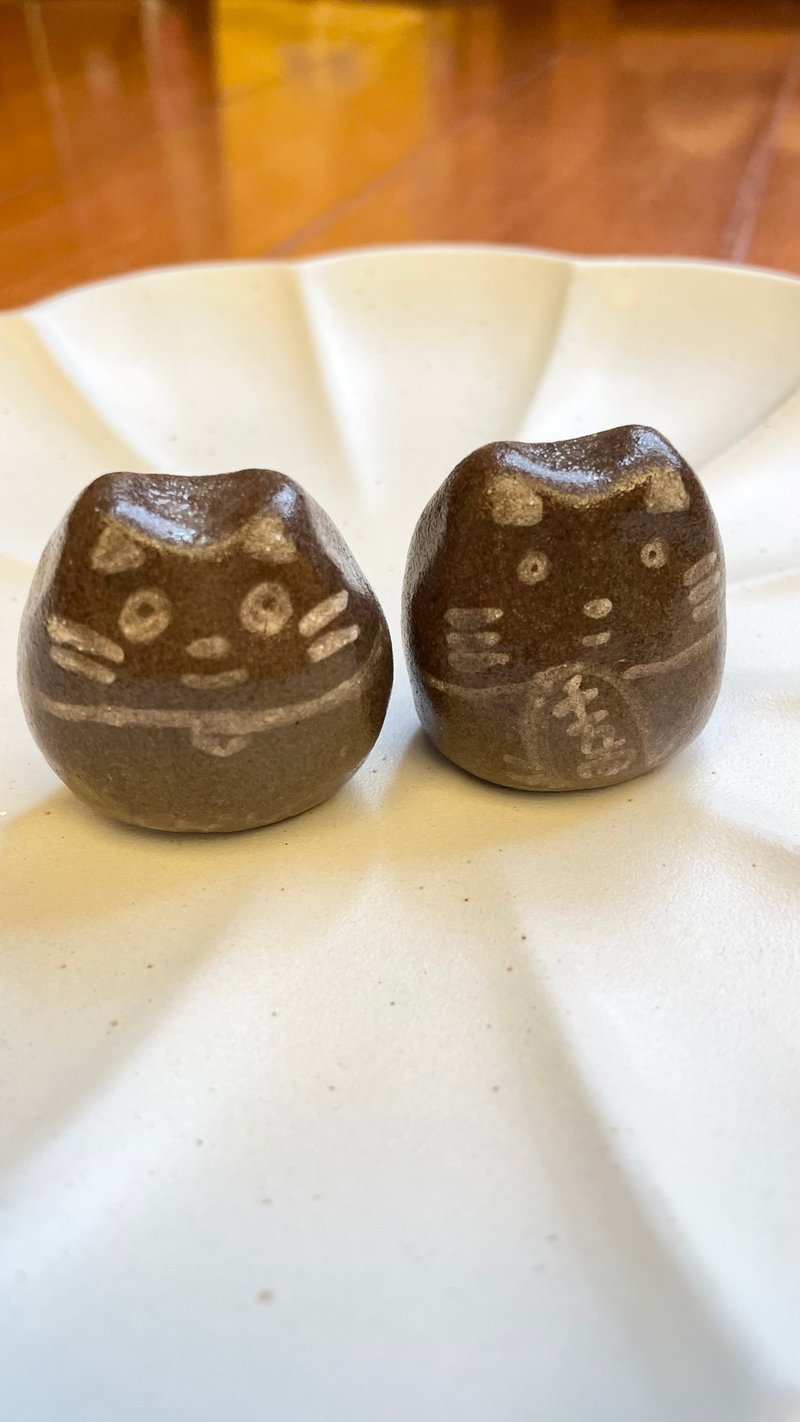 【Wuxi Studio】Handmade Lucky Lucky Cat Little Doll - Items for Display - Pottery Gray