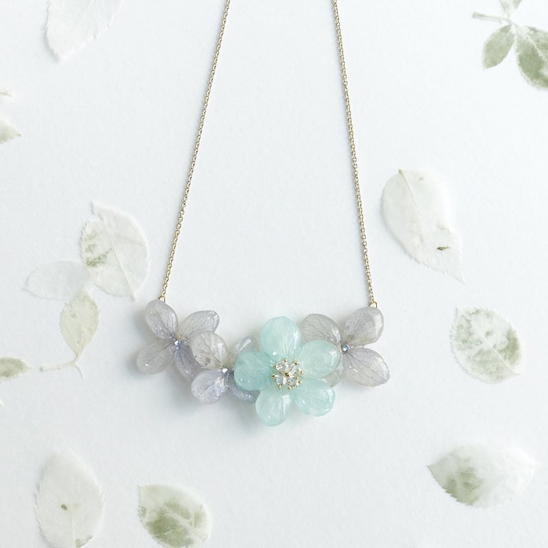 [Fleur d'amour] Hydrangea Jewel Necklace 18K Gold Plated Christmas Presents - Necklaces - Plants & Flowers Blue