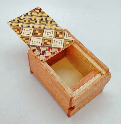 37年前　布袋寅泰　からくり箱　小物入れ　アクセサリーボックス　マルチボックス 37年前 布袋寅泰 からくり箱 小物入れ アクセサリーボックス マルチ