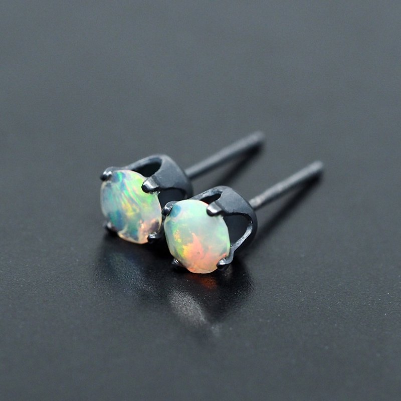 Natural Opal Earrings - Black Sterling Silver - 5mm Round - October Gift - 耳環/耳夾 - 其他金屬 多色