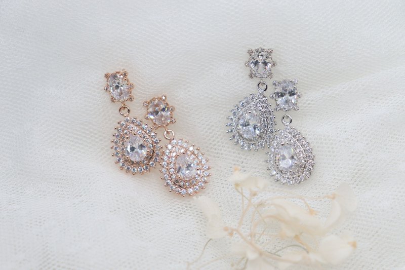 Sparkling Teardrop CZ Earrings Perfect for Weddings and Special Occasions - Earrings & Clip-ons - Crystal 