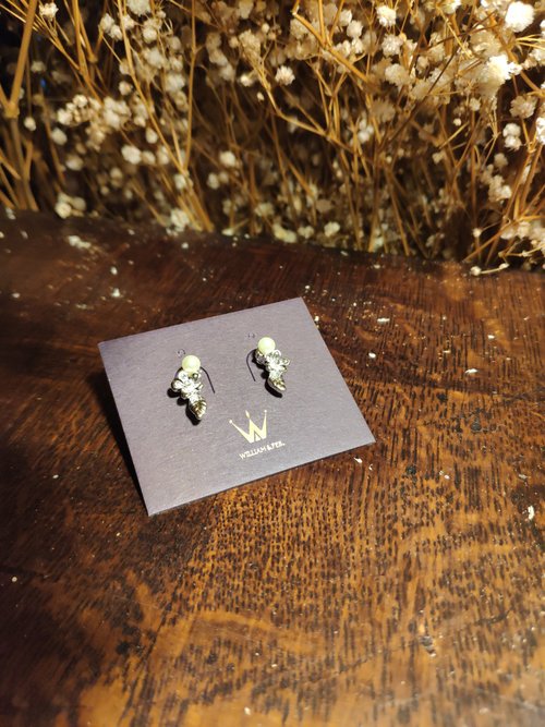 Creamy White CreamyWhite William&Feb.聯名古典耳環 24K金/花葉珍珠
