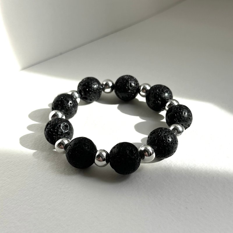 [Courage and Strength] Volcanic Rock Natural Ore Spacer Silver Bracelet Dreams and Action Test - Bracelets - Stone Black