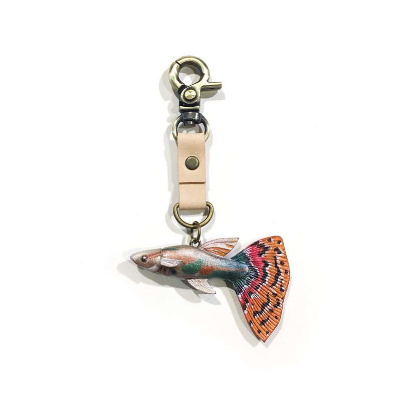 Original animal series guppies (medaka anchovies) three-dimensional real-size pendant leather goods leather carvings - พวงกุญแจ - หนังแท้ หลากหลายสี