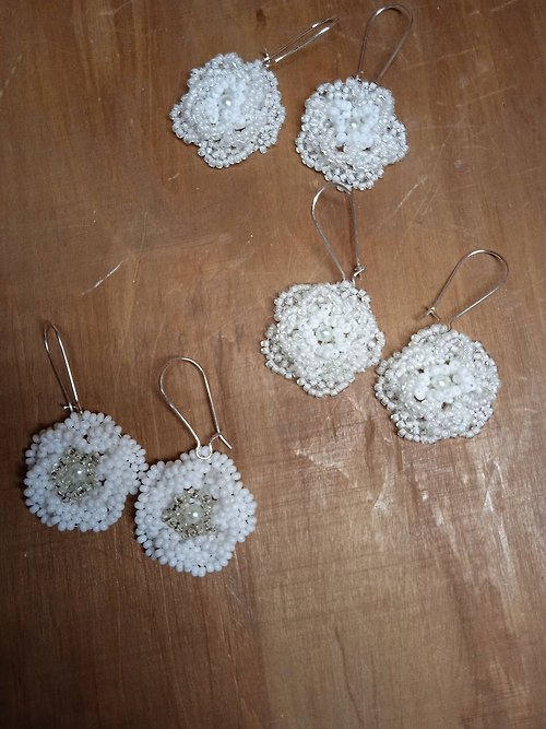 White Bird gallery of exquisite jewelry from Halyna Nalyvaiko Delicate white beaded flower earrings White wedding beaded flowers earrings