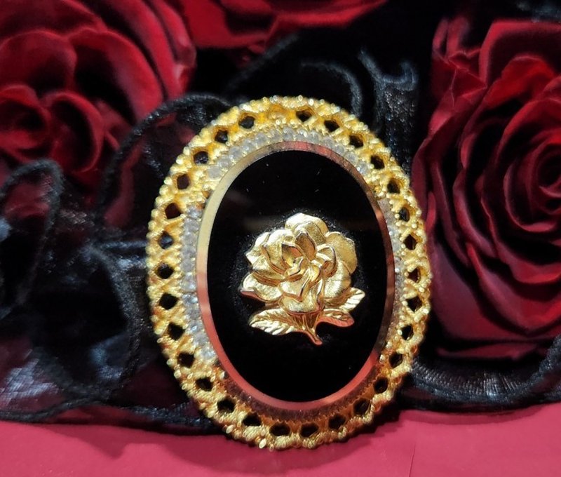 Twisted zircon Stone rose European and American antique pendant necklace/brooch dual-use Christmas gift box - Brooches - Precious Metals Gold