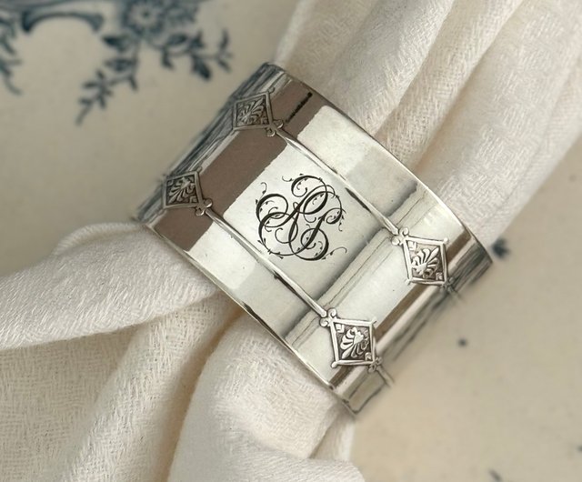 メドゥーサ ナプキン リング 4個セット シルバー | VERSACE JP