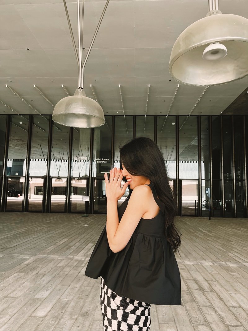 Bow strap ruffle top - 背心/無袖上衣 - 聚酯纖維 黑色