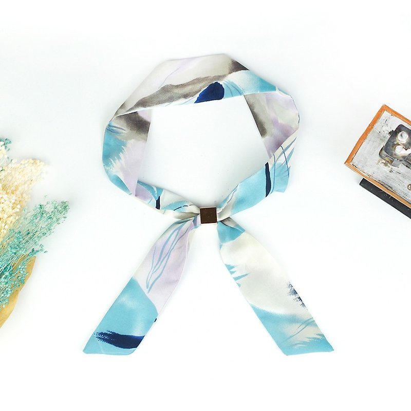 ネクタイの光の抽象的な芸術レンダリング野生[クリア紫青]とアルミ線のリードなしの手作りの小さなスカーフ[AS  -  20] - スカーフ - シルク・絹 ブルー