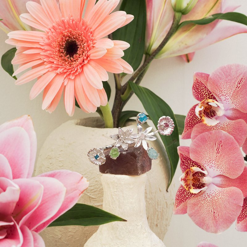 Garden of Flowers Ring - 戒指 - 半寶石 銀色
