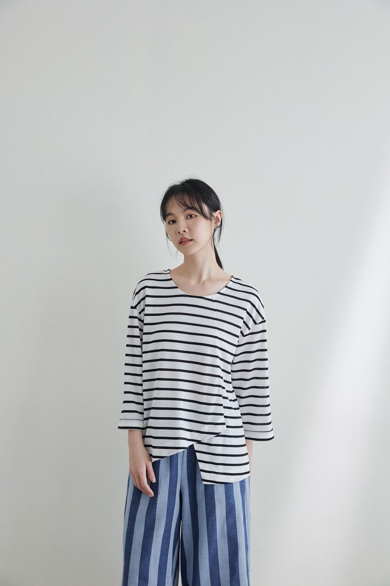 Puzzle Answers Spliced ​​Three-quarter Sleeve Top-Mark - Women's Tops - Other Man-Made Fibers White