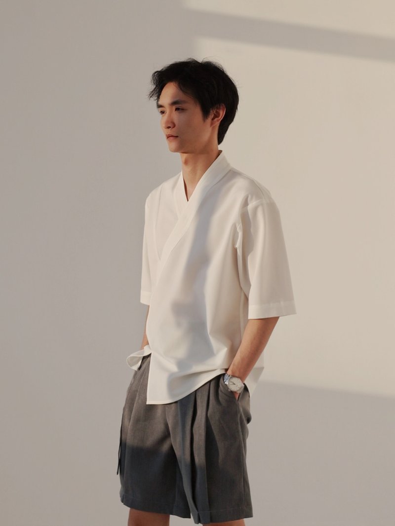 亂山昏新中式輕國風原創改良套頭交領短袖中衣透氣純色夏季簡約T - 男襯衫/休閒襯衫 - 棉．麻 白色