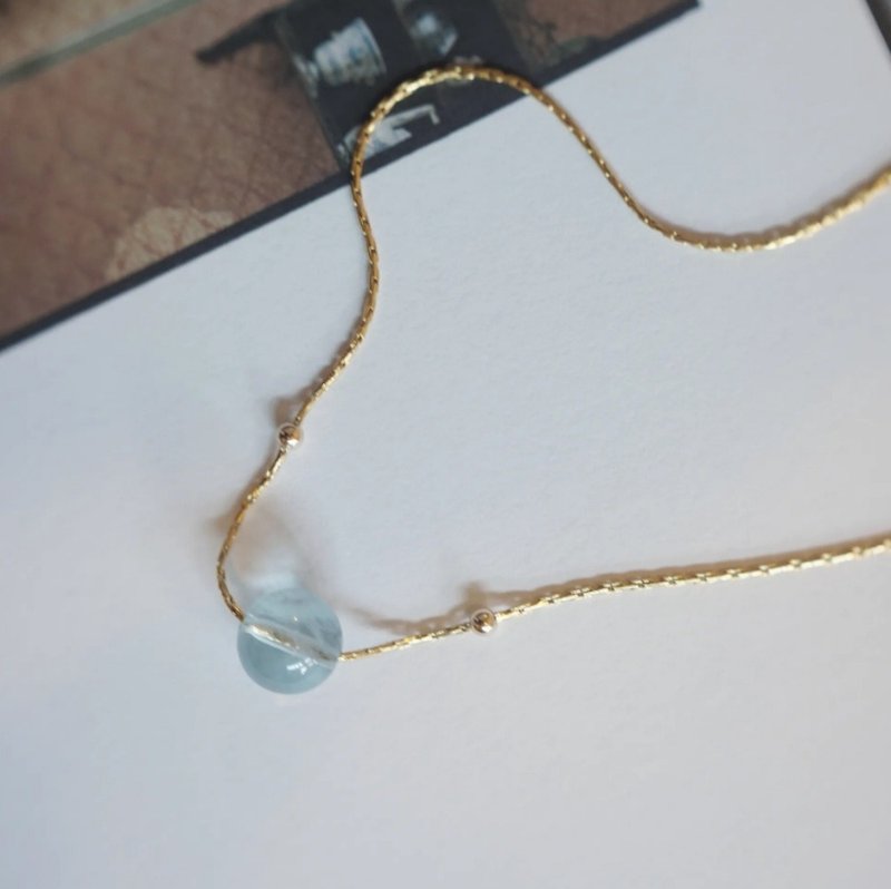 Sea Sunrise Aquamarine Transfer Necklace Clavicle Chain Smile Necklace - สร้อยคอ - เครื่องประดับพลอย สีน้ำเงิน