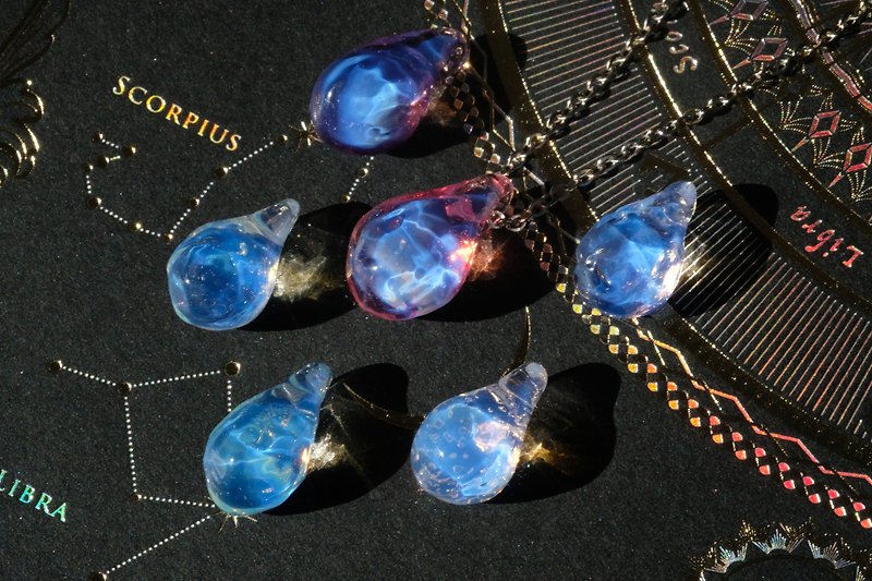 Crystal Bay Necklace 晶.凝項鍊 - 項鍊 - 玻璃 藍色