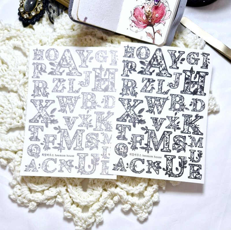 Antique alphabet paper sticker - 貼紙 - 紙 白色