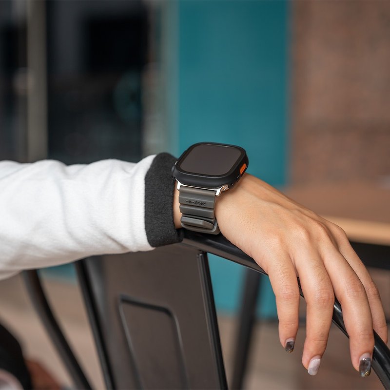 Apple Watch 44/45/49mm Shokku 街頭款矽膠錶帶-透黑 - 錶帶 - 塑膠 黑色
