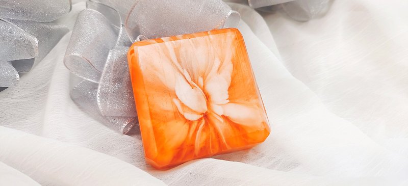 【母親節】訂製款胺基酸手工花皂-芸橙流蘇 - 潔面/卸妝 - 其他材質 橘色