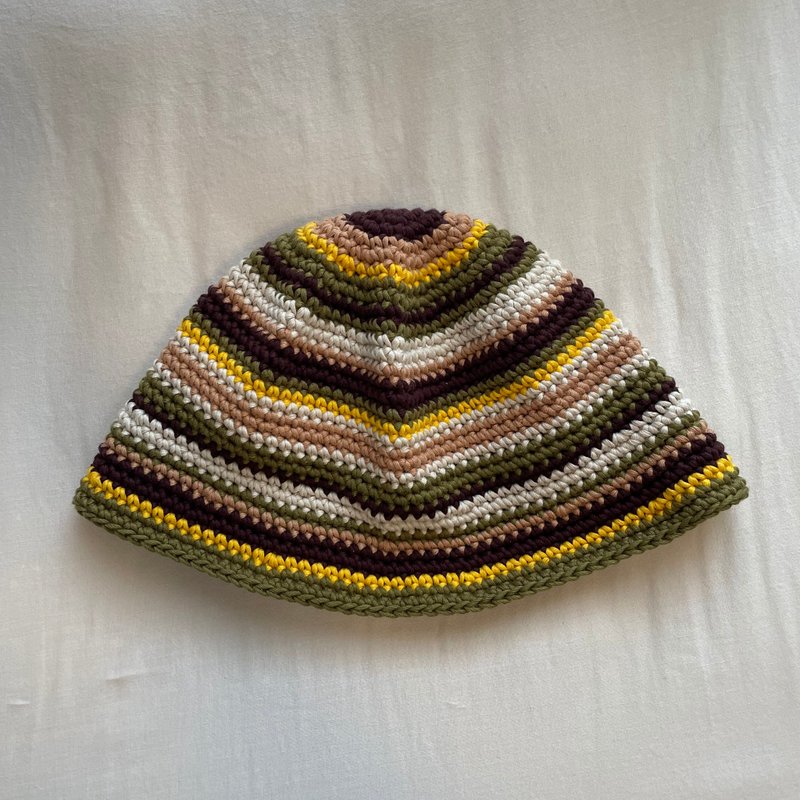 Ships from Japan. Handmade knitted hats/wool hats/fisherman hats/handmade crochet hats/knitted hats - Hats & Caps - Cotton & Hemp Brown