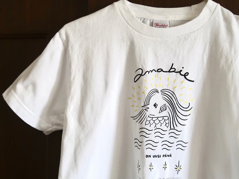 Shining Amabie T-shirt - เสื้อยืดผู้หญิง - ผ้าฝ้าย/ผ้าลินิน ขาว